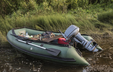 Acrylglasbilder Wasser Motorsport Schlauchboot mit Motor auf See  © Vladimir Konjushenko
