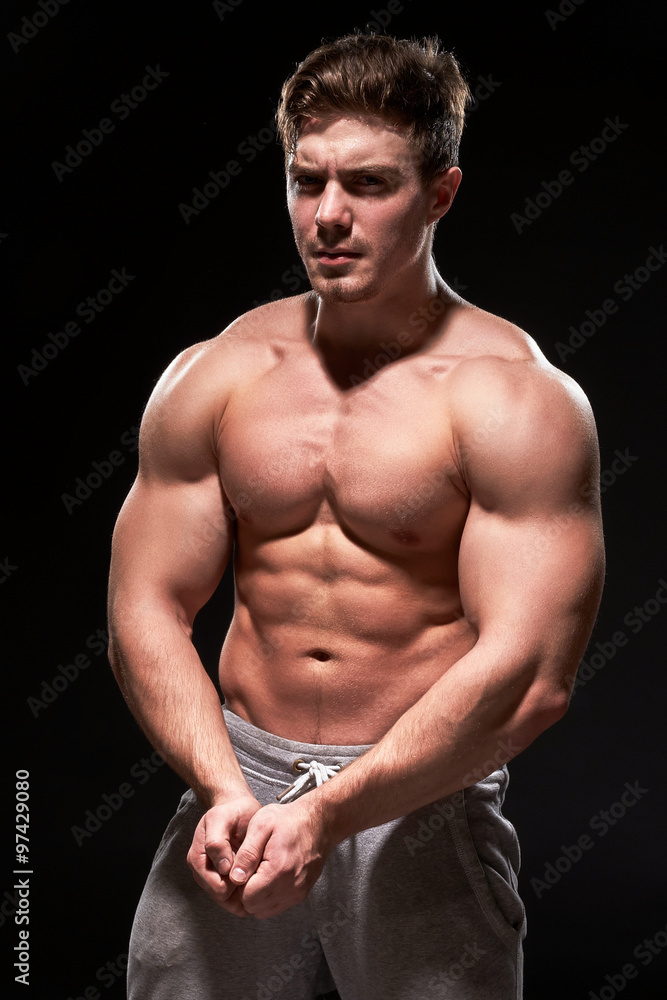 Fototapeta premium Sexy muscular fitness man
