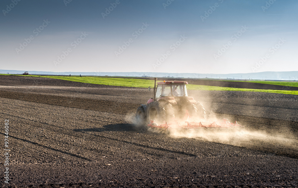 Obraz premium preparing land for sowing