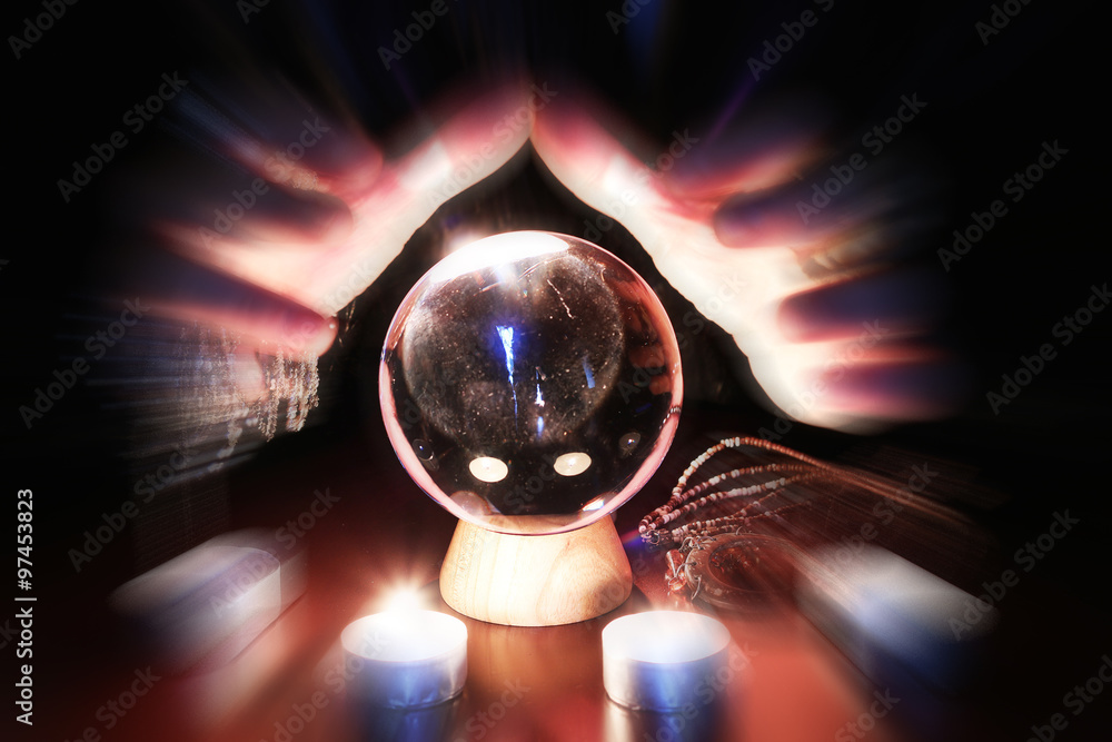 Obraz premium Sorcerer predicts the future