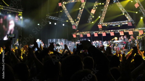 Everybody hands up