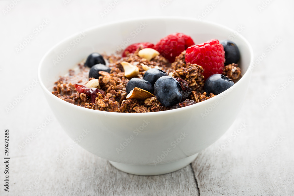Müsli mit Beeren - Cereals with berries Müsli mit Beeren - Cereals with berries