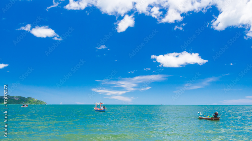 Obraz premium Sea and blue sky