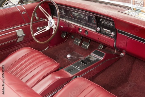 Classic car interior - red leather © Edelweiss086