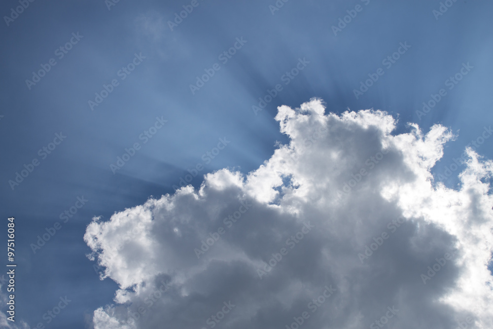 Obraz premium Glowing sun shine