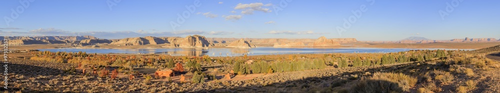 The famous Glen Canyon around Lake Powell, Page