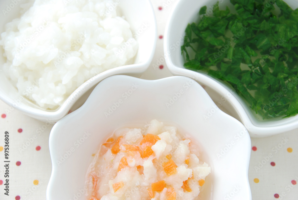 離乳食中期 7 8ヶ月 Stock Photo Adobe Stock