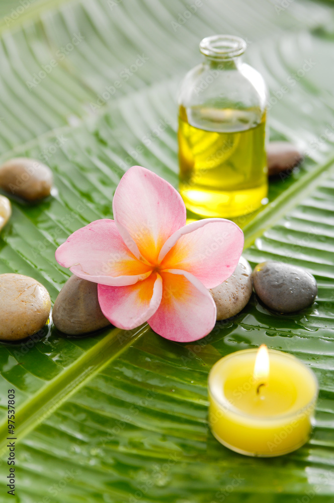 Spa set and banana leaf Spa set and banana leaf