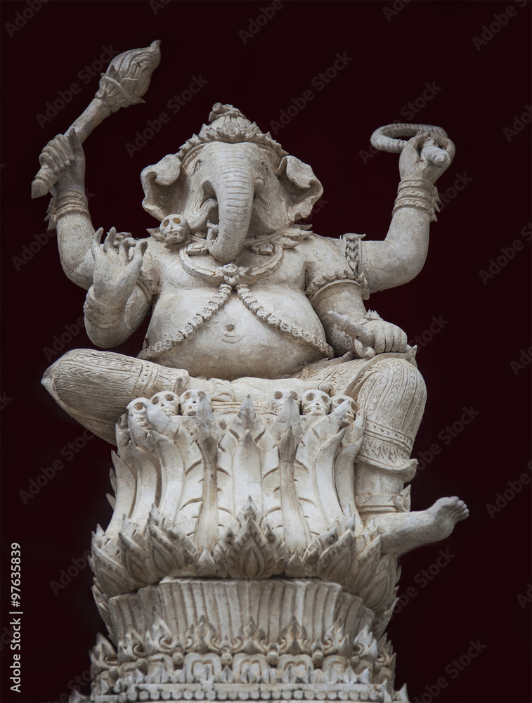 Obraz premium Multiarmed elephant statue