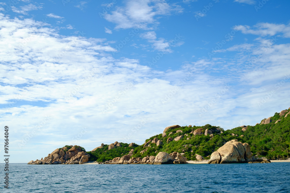 Naklejka premium Beautiful islands at Cam Ranh Bay, Khanh Hoa, Viet Nam