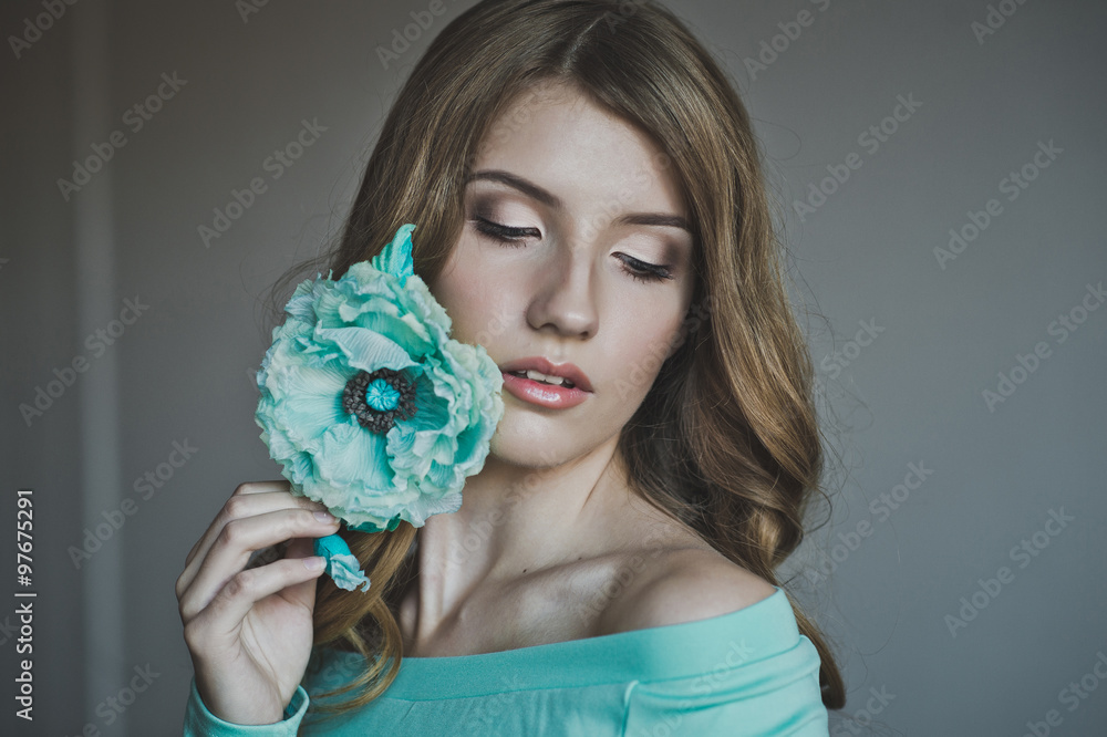 The girl with the jewelry cloth 4449. The girl with the jewelry cloth 4449.