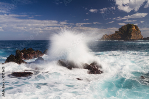 Big waves hitting rocks - Long exposure version