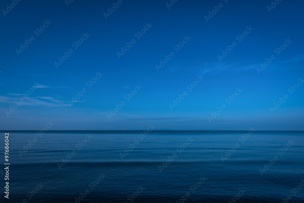 Fototapeta premium Calm ocean in twilight