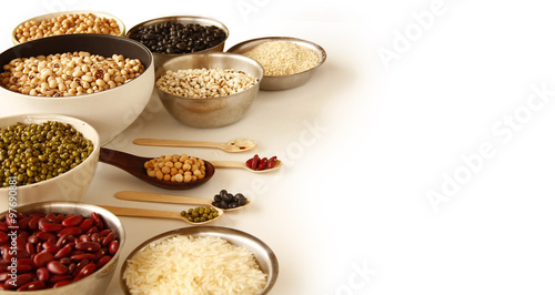 Different kinds of Grains, five grains