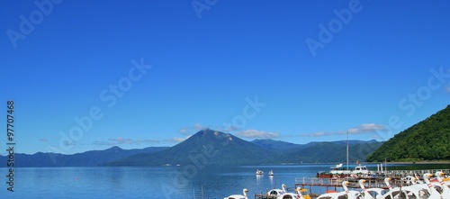 夏の支笏湖