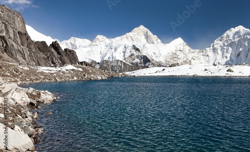 Mount Makalu above lake near Kongma La pass