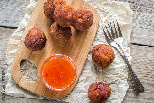 Chicken meatballs with spicy thai sauce