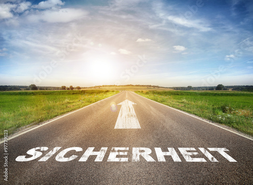 Wallpaper Mural Straße mit dem Wort Sicherheit Torontodigital.ca