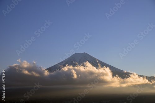 富士山にかかる夕焼け雲