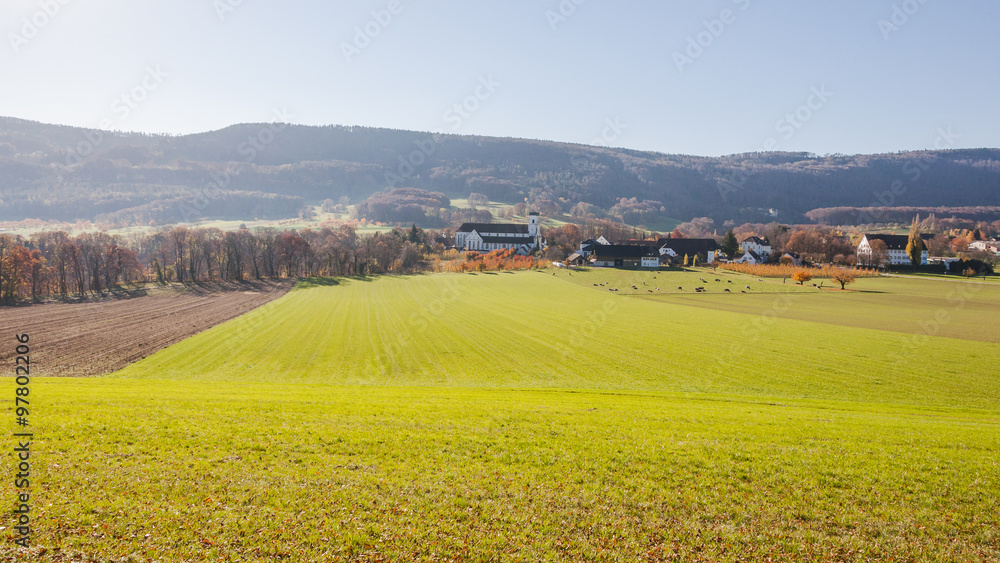 Mariastein, Dorf, Baselbiet, Kloster, Felder, Landwirtschaft, Wanderweg, Spazierweg, Herbstsonne, Herbst, Schweiz