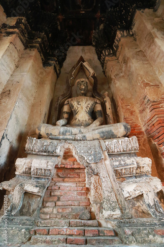 Wat Chaiwatthanaram the temple in Thailand photo