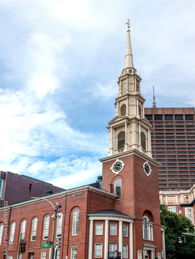 Fototapeta premium Park Street Church on the Freedom Trail Boston Massachusetts USA