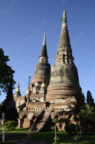 Buddhistischer Tempel und Buddhastatue in Asien