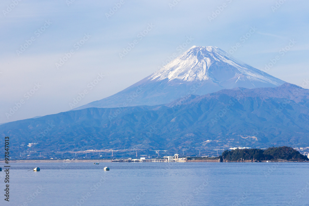 伊豆半島（沼津）から見た富士山