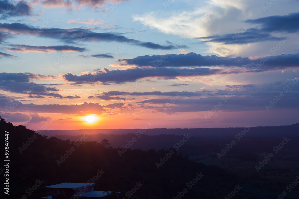 Obraz premium mountain cloud and sunset view