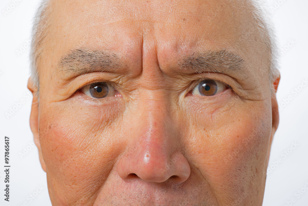 © sakai2132000 - 怒り顔のシニア © sakai2132000 - 怒り顔のシニア