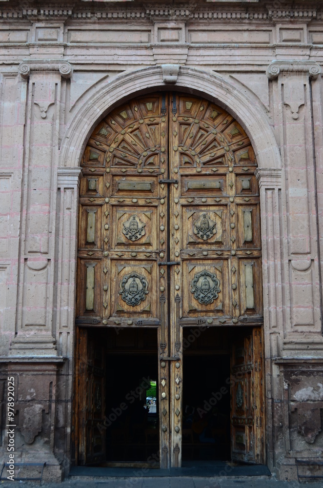 Puerta Lateral, Catedral de Morelia