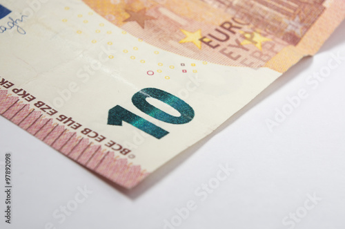 Billete de 10 diez euros €. Fondo blanco. 