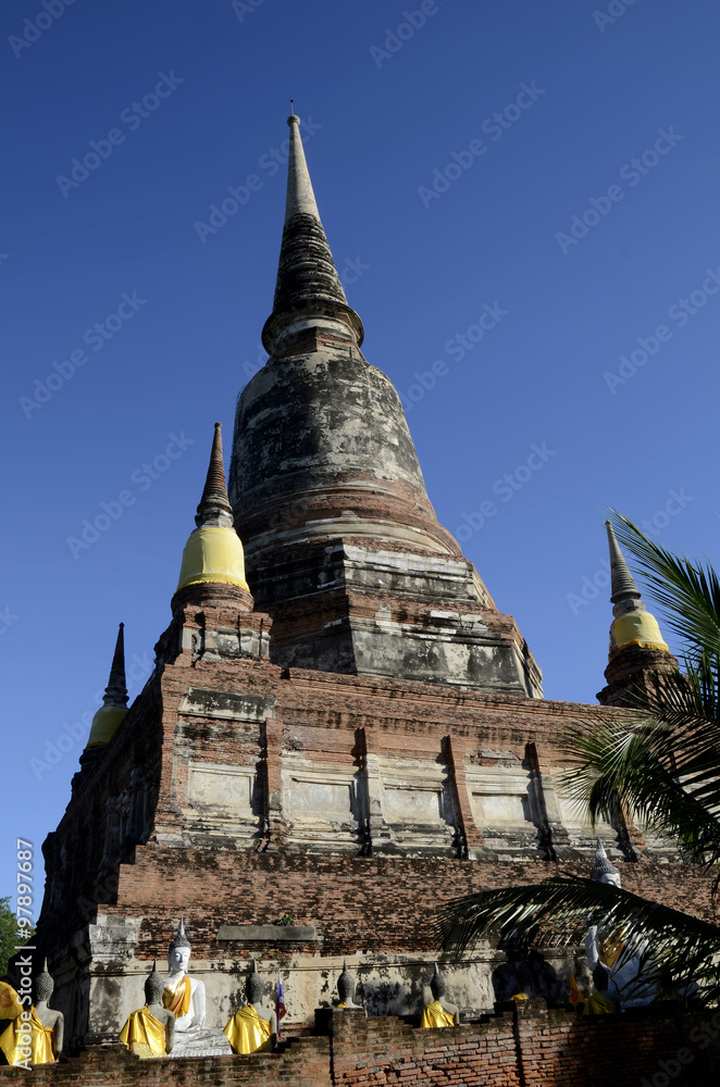 Buddha und Tempel in Südostasien Buddha und Tempel in Südostasien