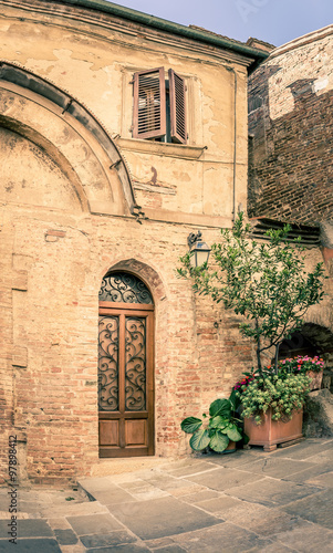 Fototapeta Naklejka Na Ścianę i Meble -  Beautiful street of Montepulciano, Tuscany