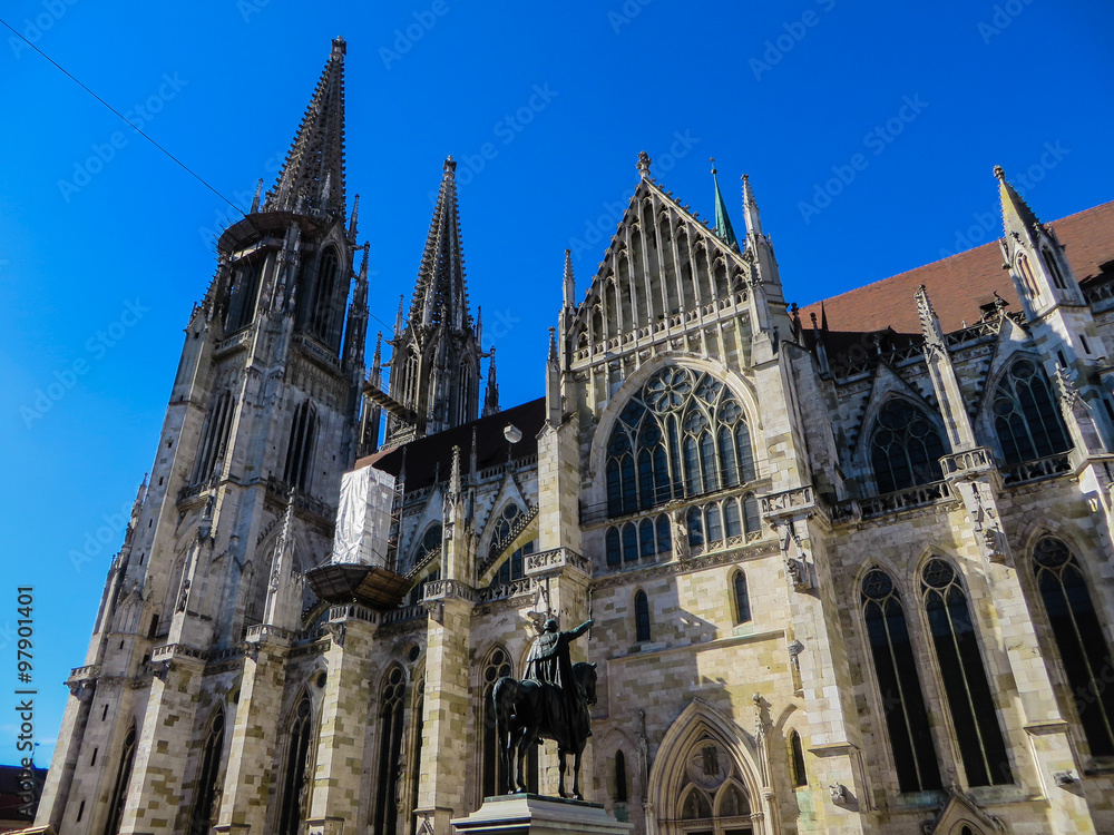 Regensburger Dom StockFoto Adobe Stock