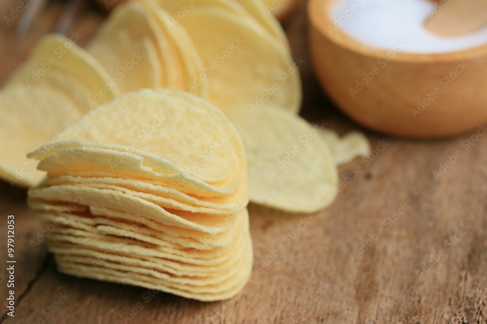 fresh potatoes with potato chips fresh potatoes with potato chips