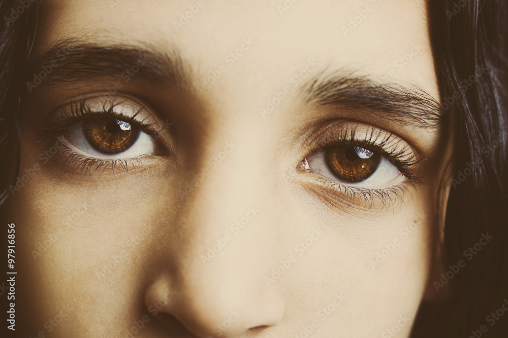 Obraz premium A beautiful insightful look eye. Close up shot