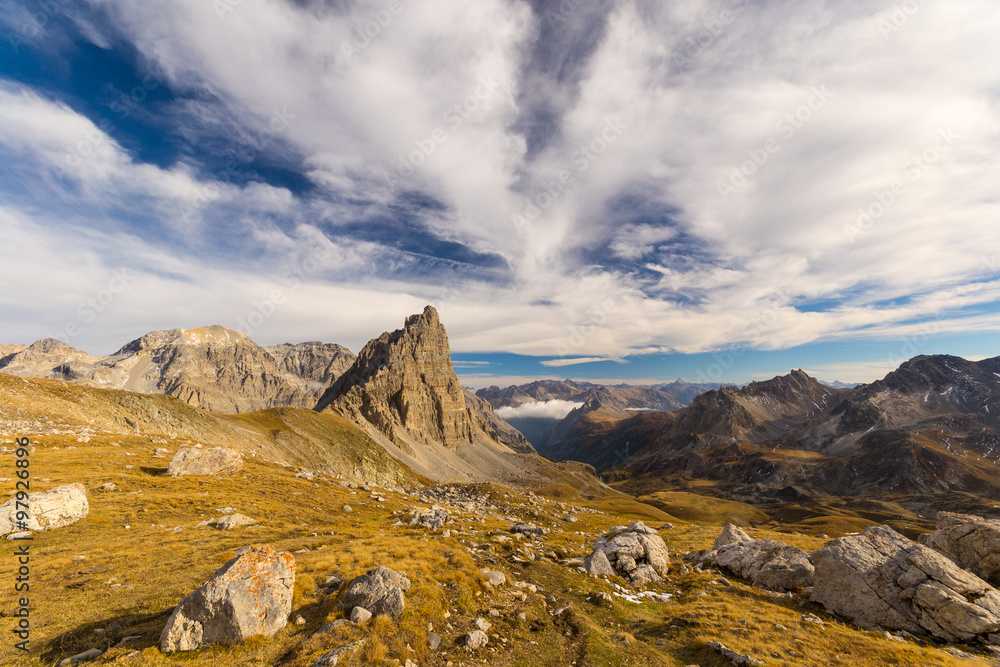 Fototapeta premium High altitude alpine landscape and scenic sky in autumn