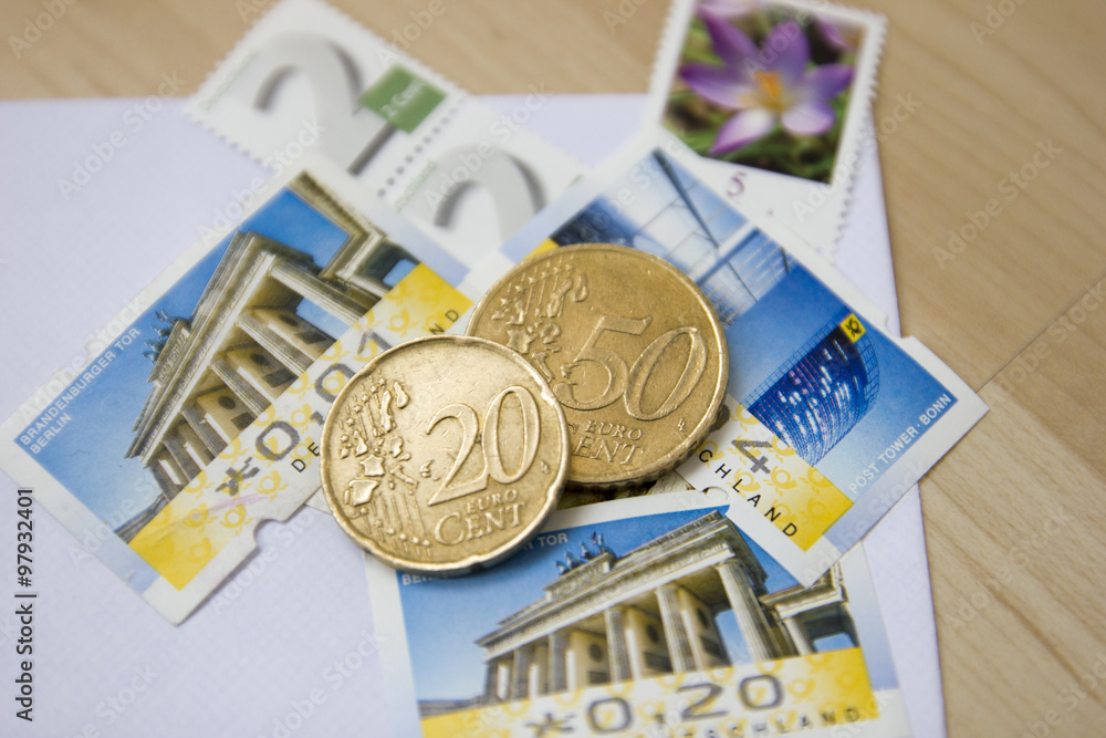 Briefmarken Porto Erhöhung auf 70 Cent StockFoto Adobe Stock