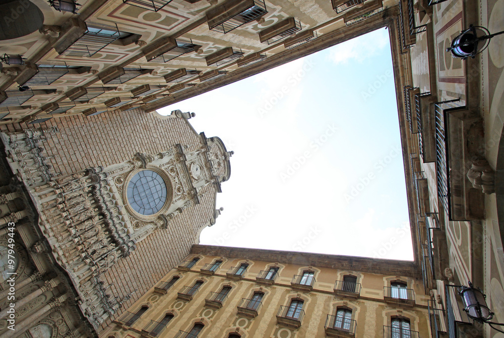 Samolepka MONTSERRAT, SPAIN - AUGUST 28, 2012: Inner courtyard of the church in Benedictin