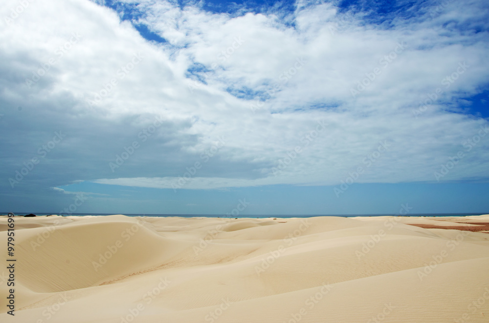 Le dune di sabbia di Stero, nell'area protetta della spiaggia di Aomak, isola di Socotra, Yemen, deserto, sabbia