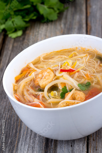 thai spicy shrimp noodle closeup