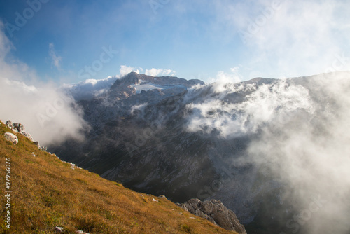 Fototapeta Naklejka Na Ścianę i Meble -  Majestic mountain landscapes of the Caucasian reserve