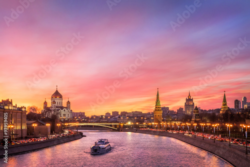                       Scarlet glow over Moscow