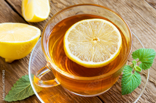 Tea with lemon and mint