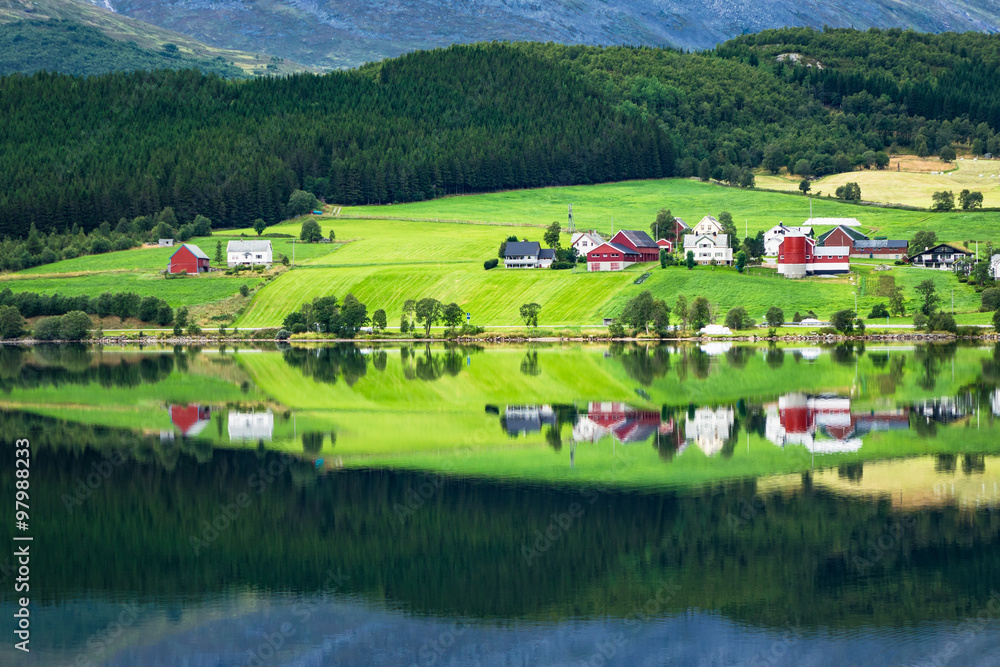 Bergsee in Norwegen Bergsee in Norwegen