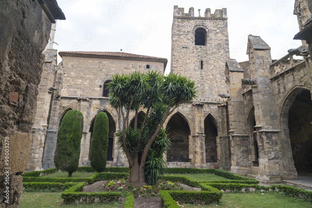 Narbonne (France), cathedral cloister