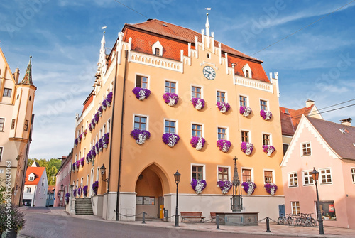 Das historische Rathaus von Donauwörth in Schwaben