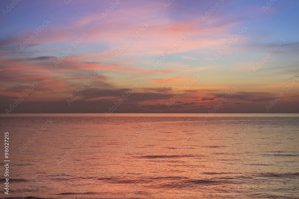 Obraz premium Calm sea during the amazing sunset.