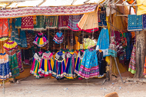 Farbenfrohes Indien - Bunter Marktstand © bmf-foto.de
